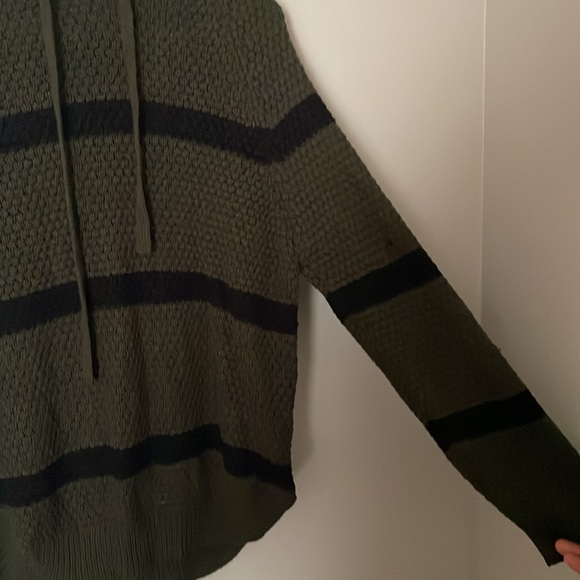 Green and Black  “De Rot child” Knitwear Sweater - Picture 3 of 4